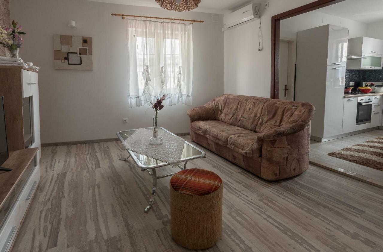 Apartment Batinica شيبينيك المظهر الخارجي الصورة